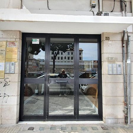 Limited Edition Guesthouse باري المظهر الخارجي الصورة